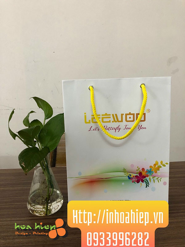 In túi giấy quảng cáo
