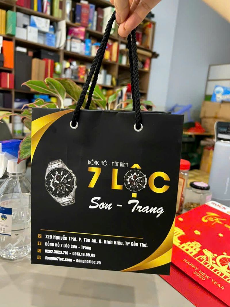 In túi giấy đựng đồng hồ